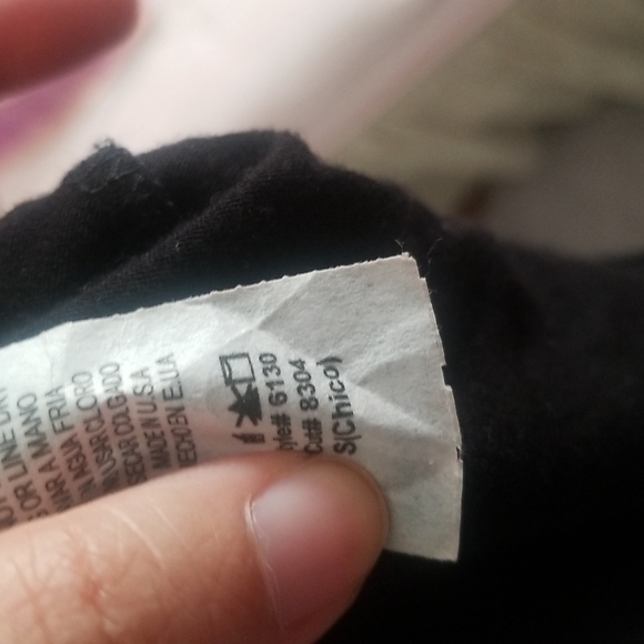 beautiful black tank top - Picture 3 of 3